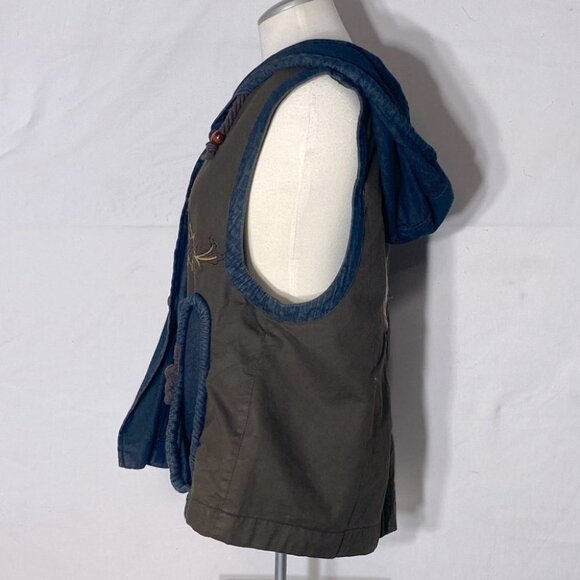 Artisanal Unique Embroidered Vest XXL - Picture 5 of 15